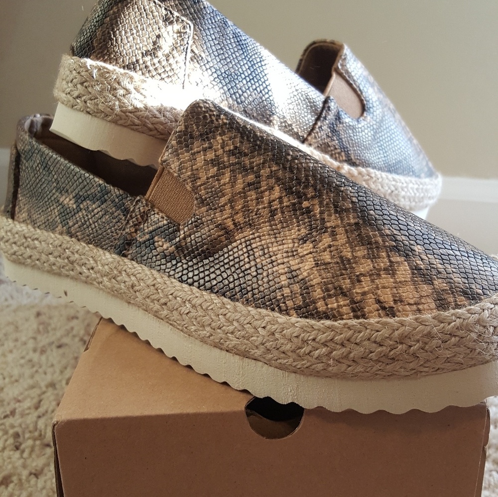Flat Slip On Shoes